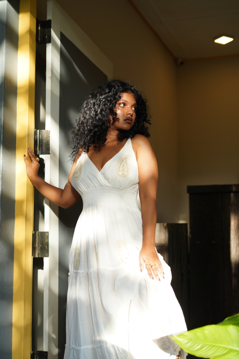 White Embroider Detailed Maxi Dress - Image 6